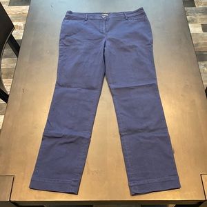 Express straight mid rise size 12L navy dress pant.
